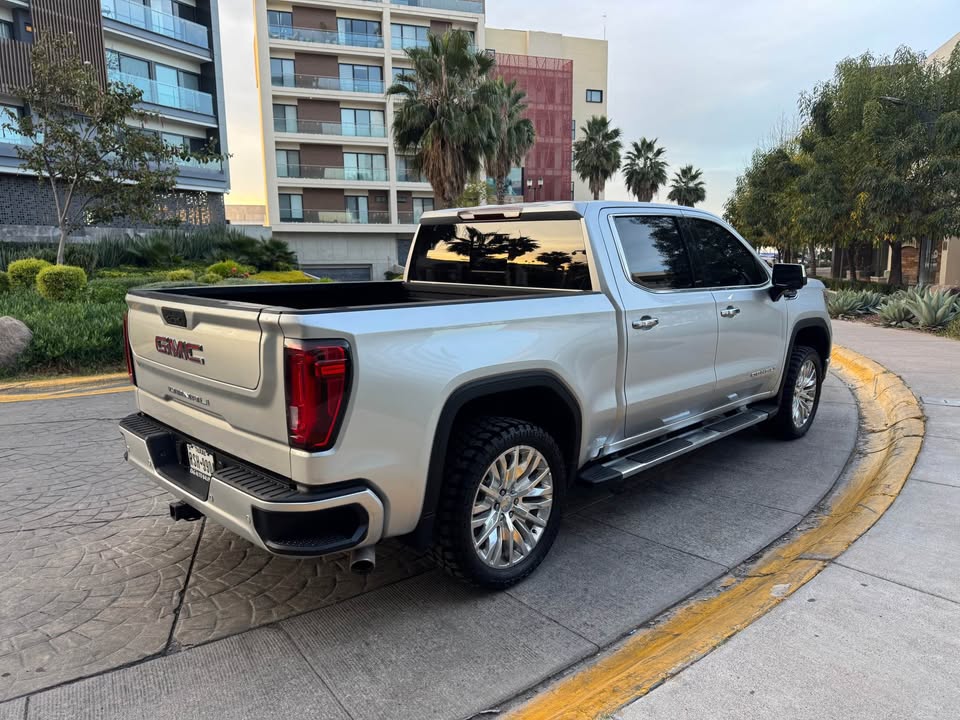 GMC SIERRA DENALI 2019