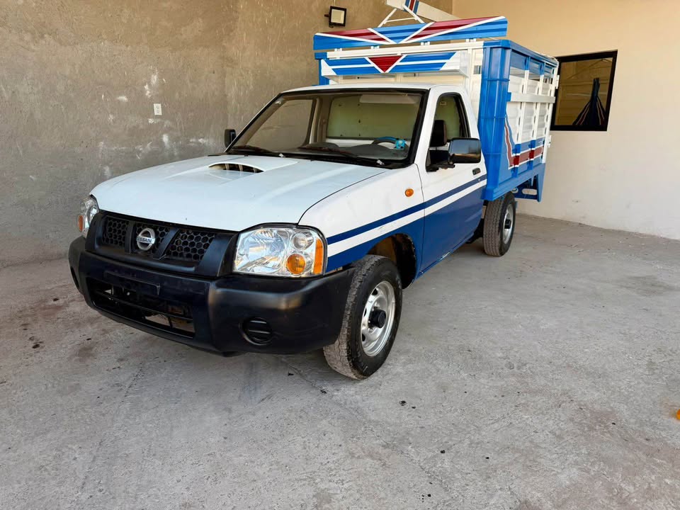 Nissan NP300 diésel modelo 2006