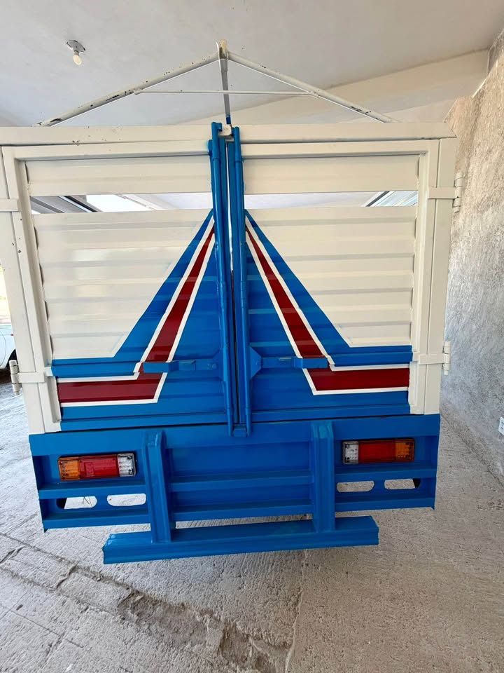 Nissan NP300 diésel modelo 2006