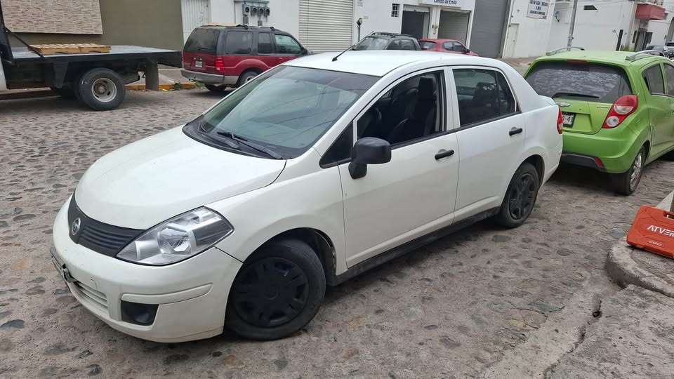 Nissan Tiida 2015