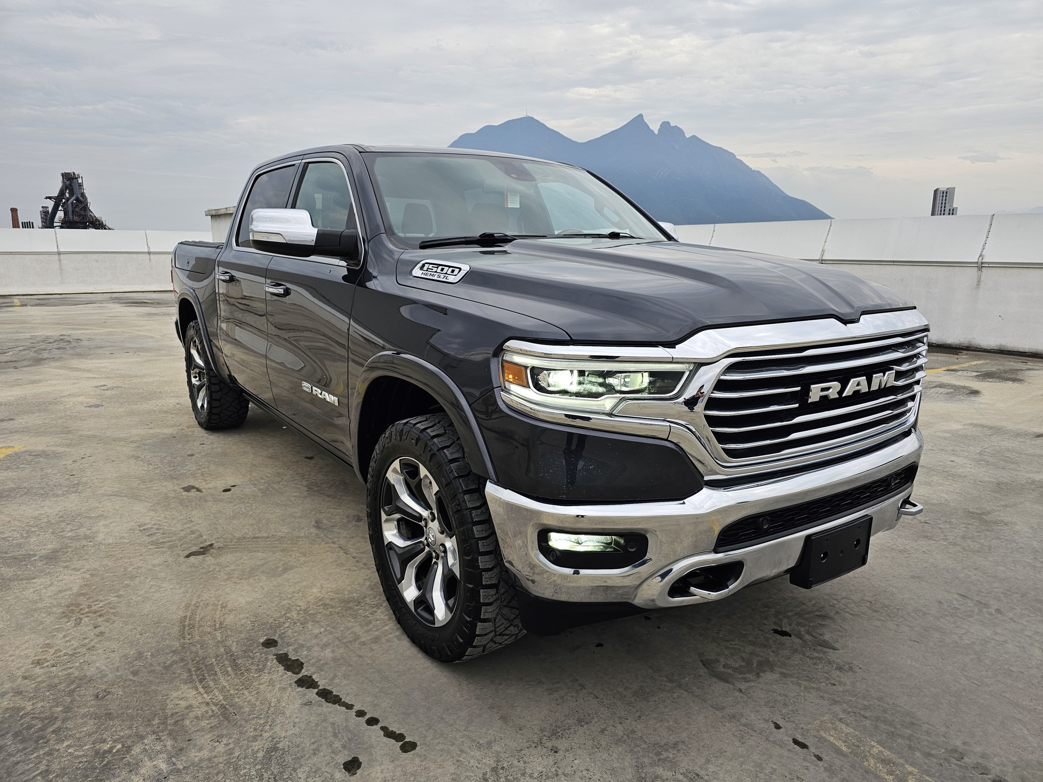 RAM LONG HORN 4X4 2019