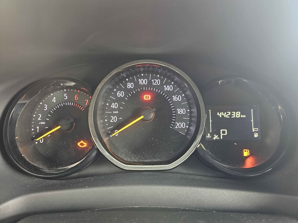 RENAULT LOGAN INTENS 2024 T/A