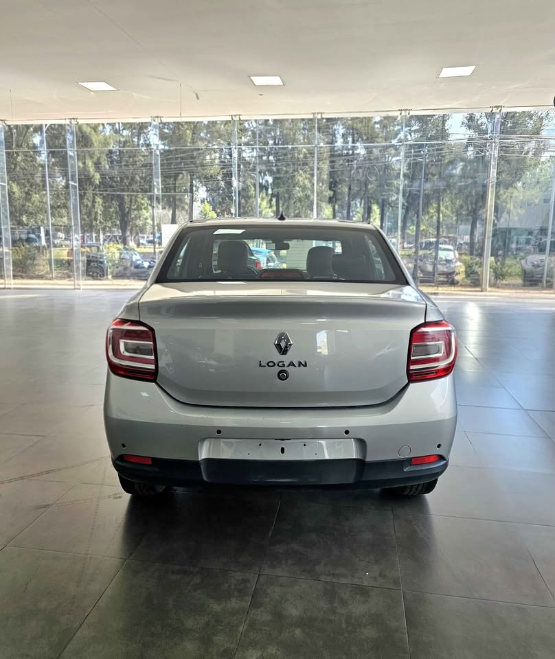 RENAULT LOGAN INTENS 2024 T/A