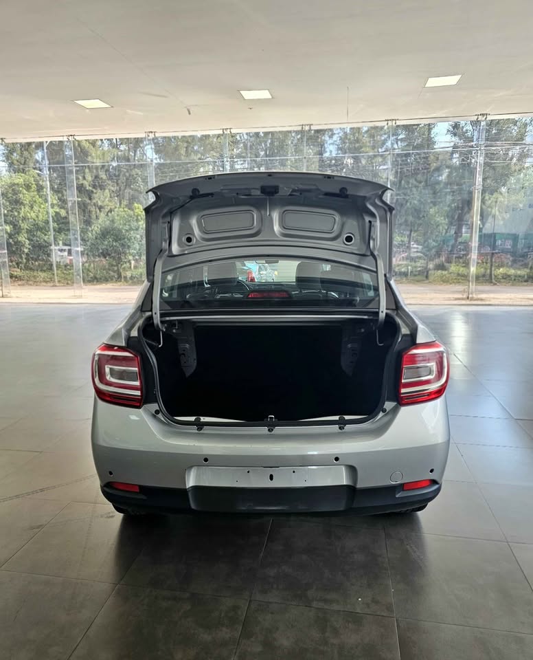 RENAULT LOGAN INTENS 2024 T/A