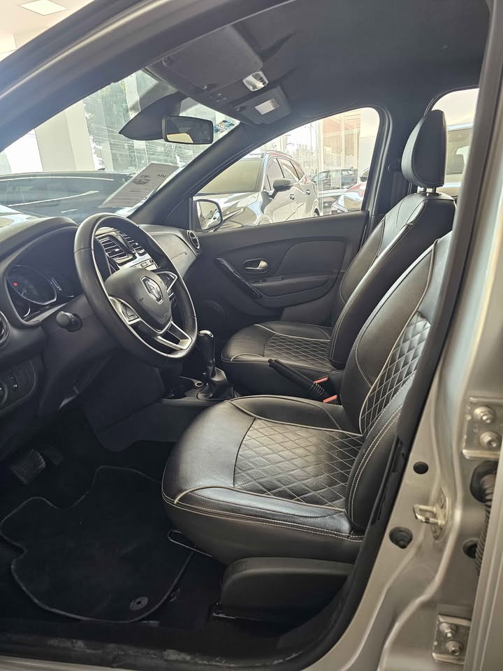 RENAULT LOGAN INTENS 2024 T/A