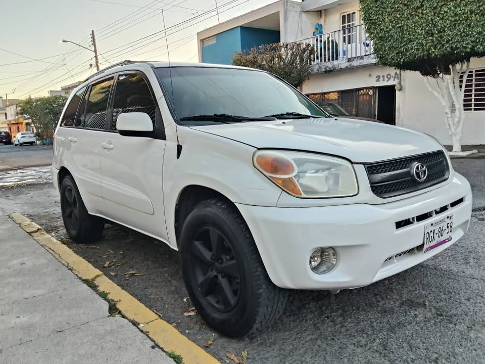 Toyota RAV4 2005