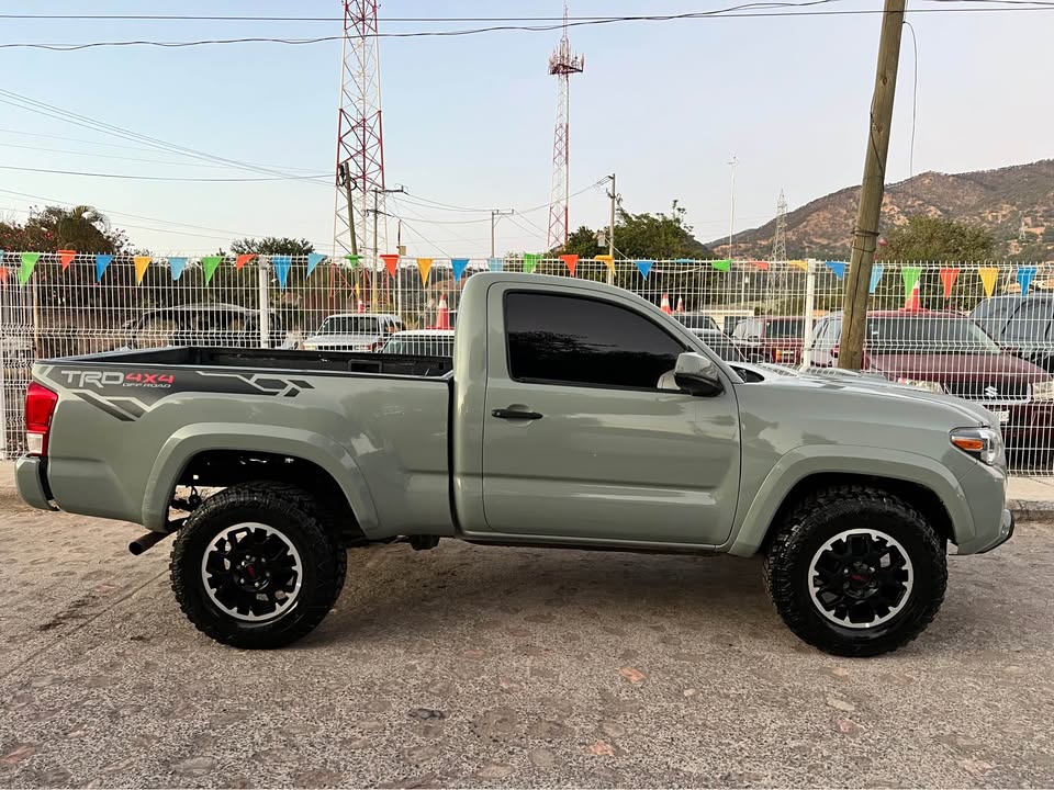 Toyota Tacoma 2005