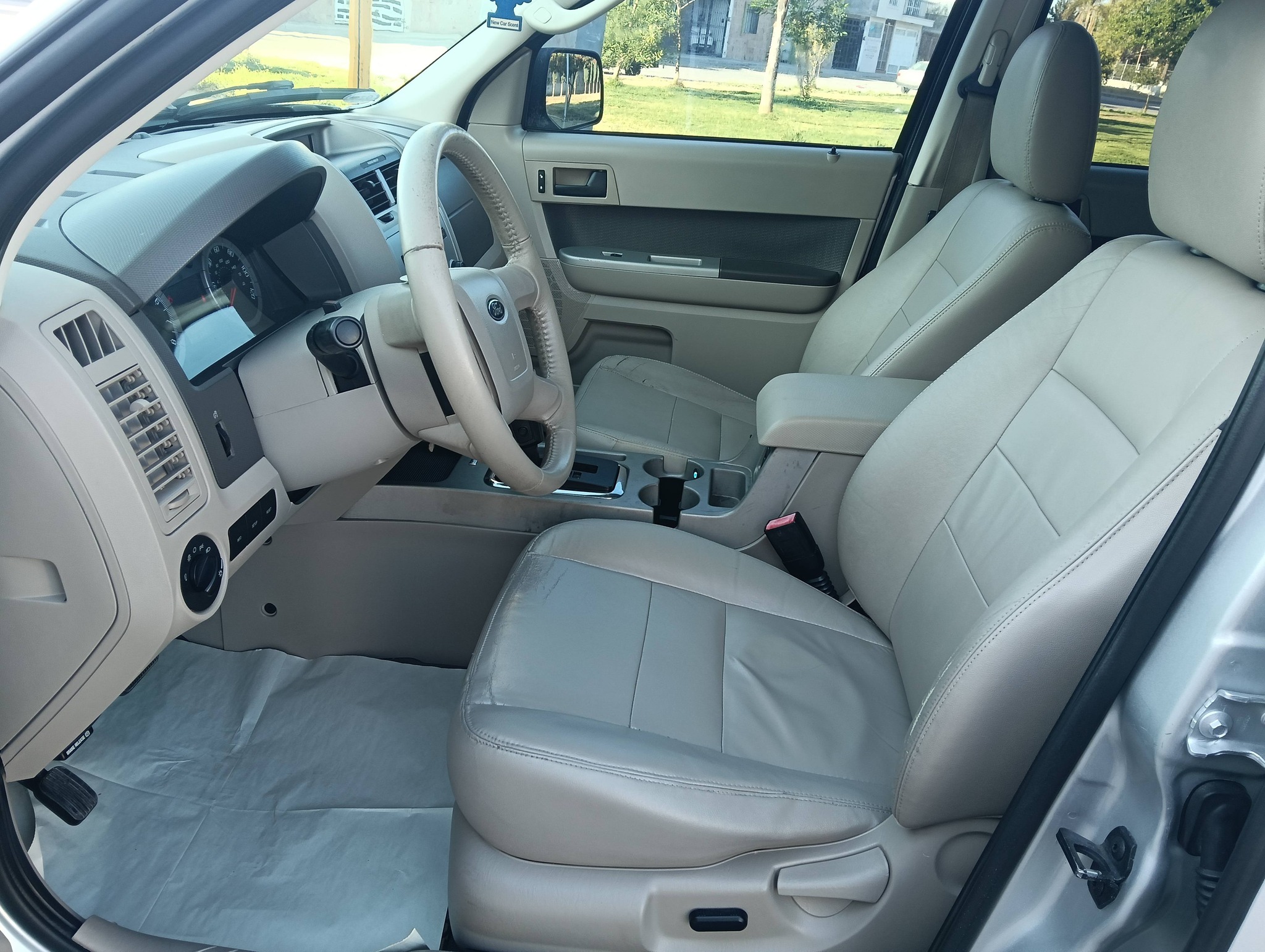HERMOSA FORD ESCAPE 2009 AMERICANA SIN LEGALIZAR