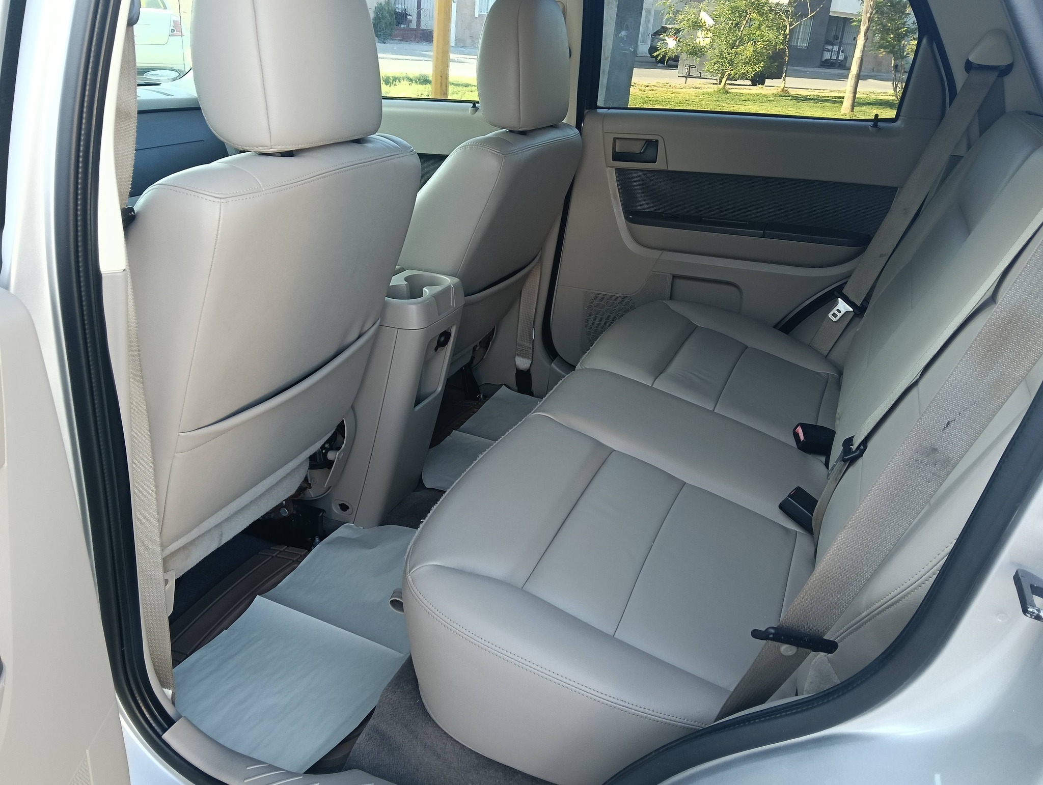 HERMOSA FORD ESCAPE 2009 AMERICANA SIN LEGALIZAR
