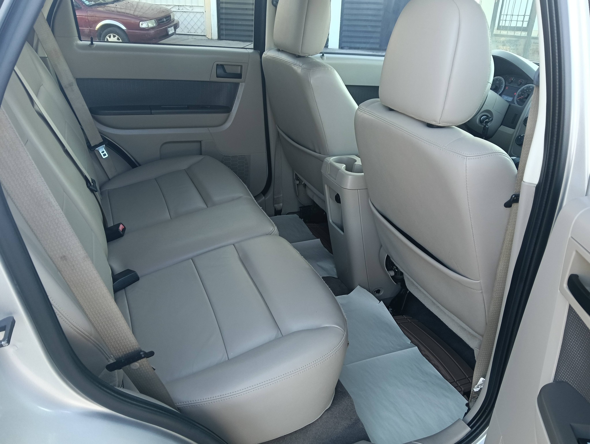 HERMOSA FORD ESCAPE 2009 AMERICANA SIN LEGALIZAR