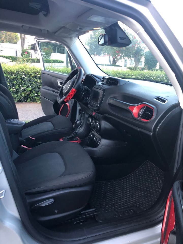 CAMIONETA JEEP RENEGADE 2017