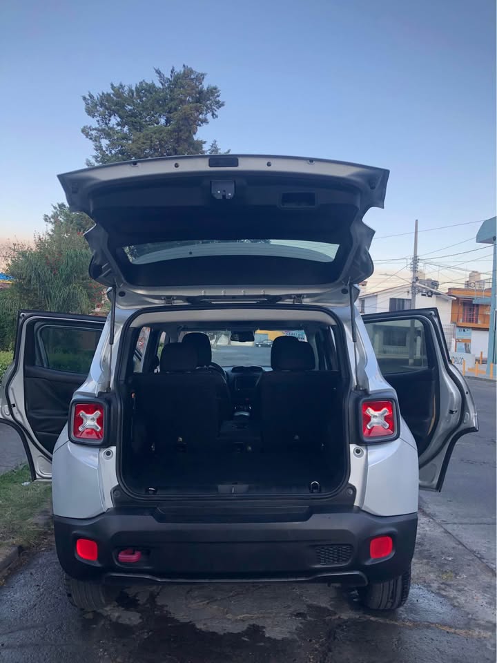 CAMIONETA JEEP RENEGADE 2017