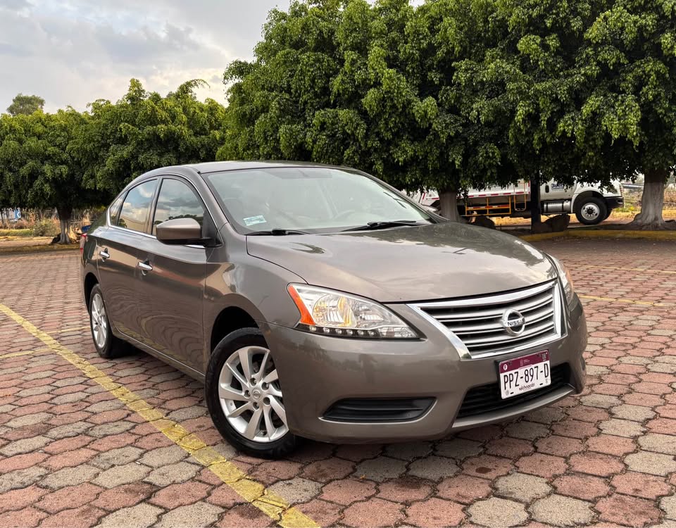 NISSAN – SENTRA SV – 2014