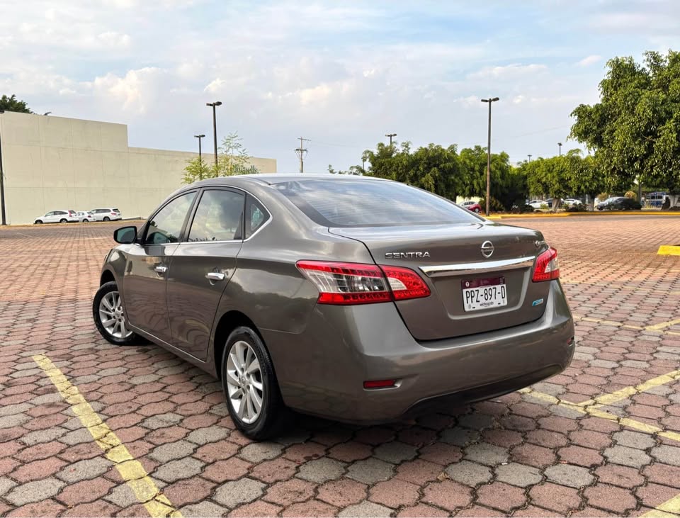 NISSAN – SENTRA SV – 2014