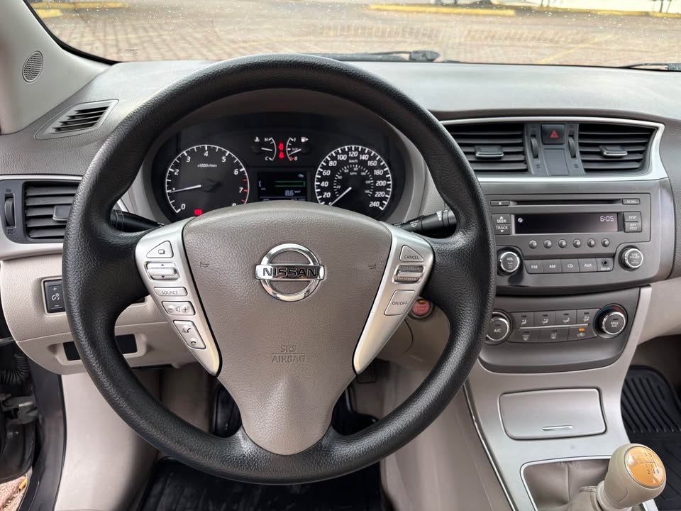 NISSAN – SENTRA SV – 2014