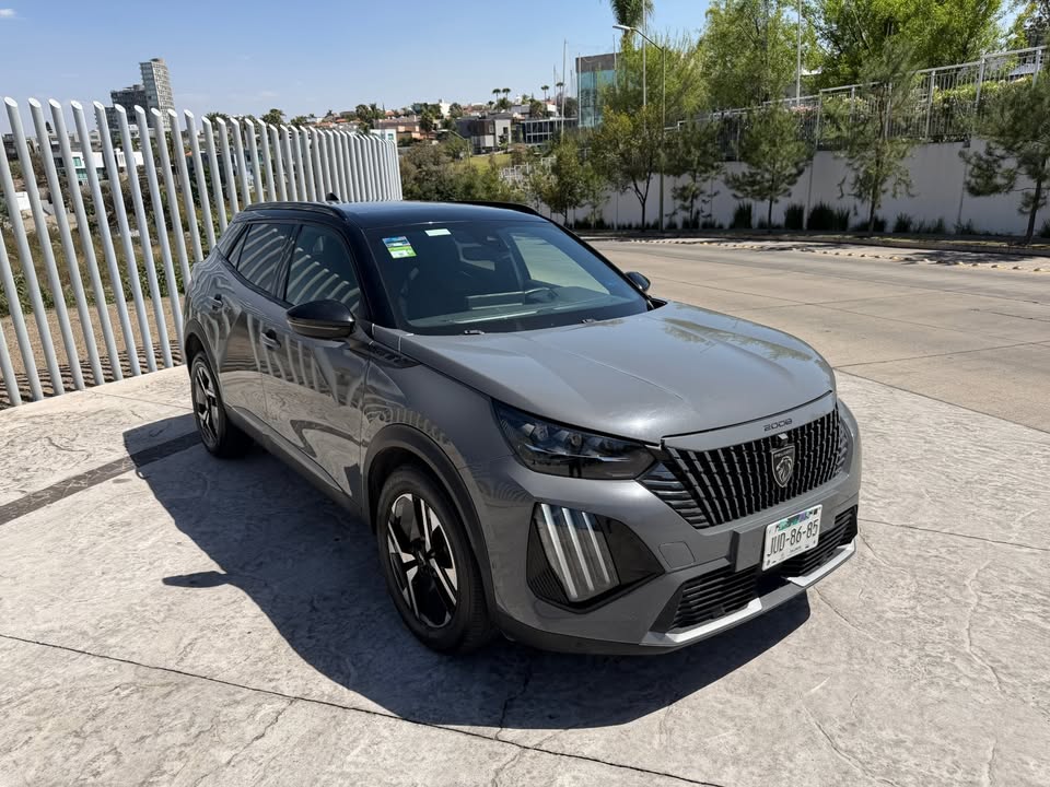 Peugeot 2008 GT 2024