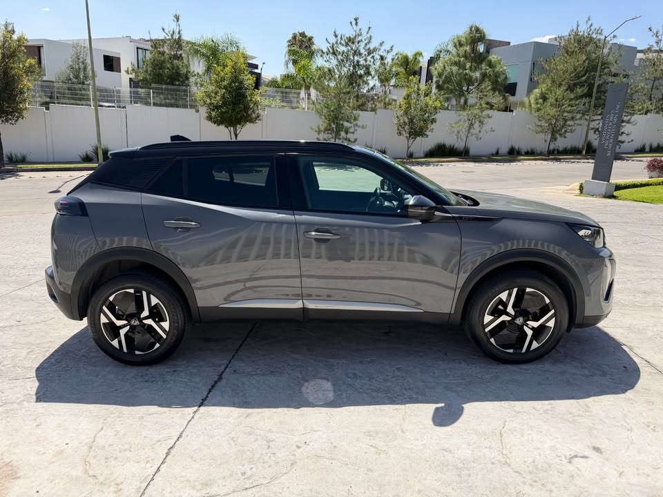 Peugeot 2008 GT 2024
