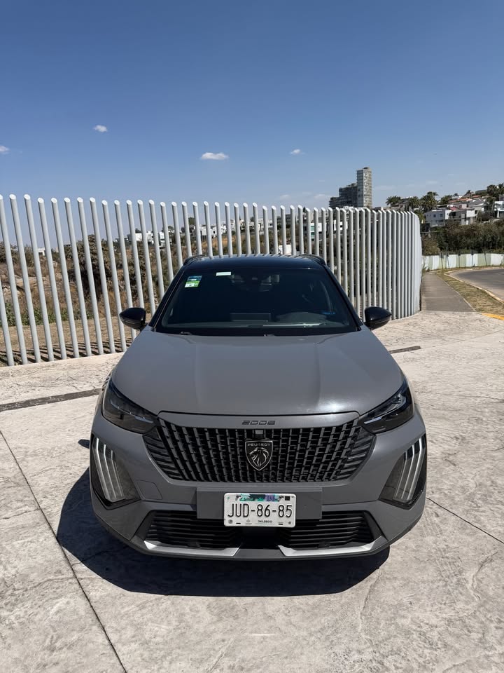 Peugeot 2008 GT 2024
