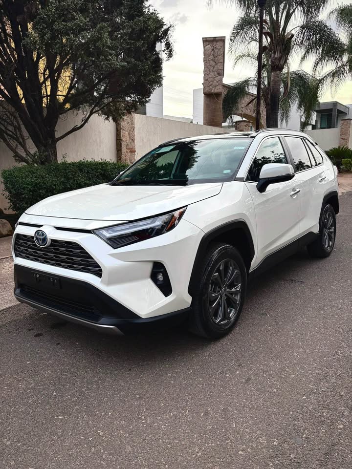 Toyota Rav4 Limited híbrida Bca 2022