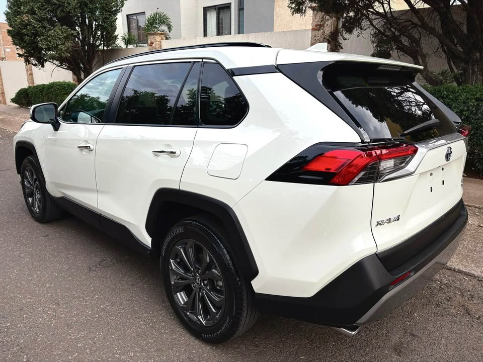 Toyota Rav4 Limited híbrida Bca 2022