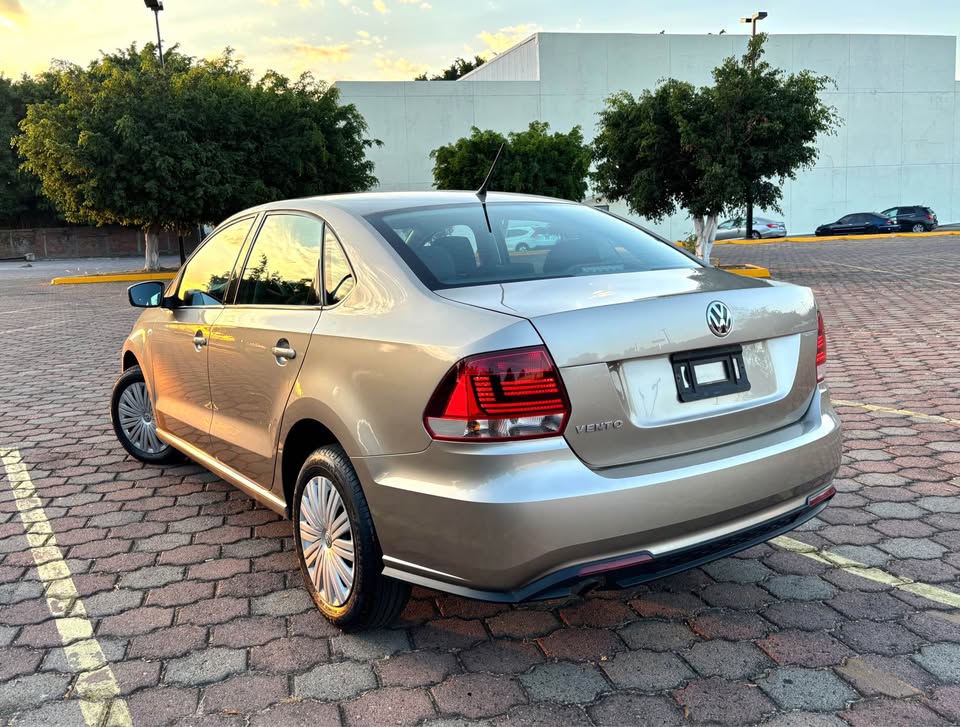 VW – VENTO STARTLINE – 2017
