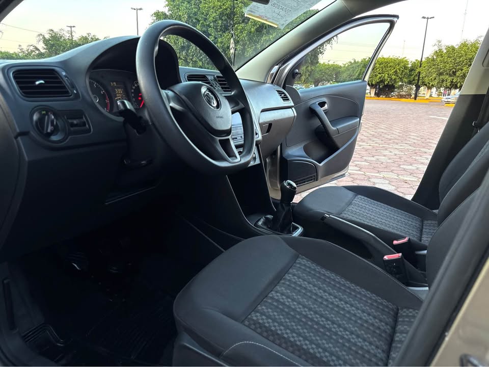 VW – VENTO STARTLINE – 2017