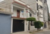 Las Águilas Netzahualcóyotl Edomex 3 niveles 7 recámaras
