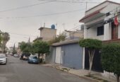 Las Águilas Netzahualcóyotl Edomex 3 niveles 7 recámaras
