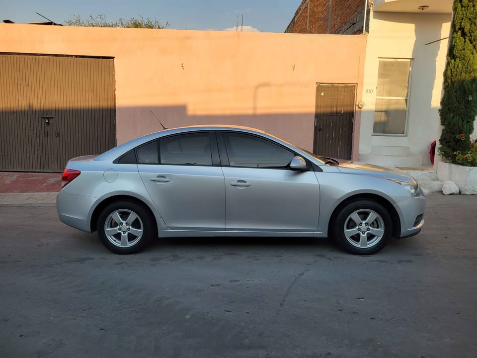 Chevrolet Cruze 2012