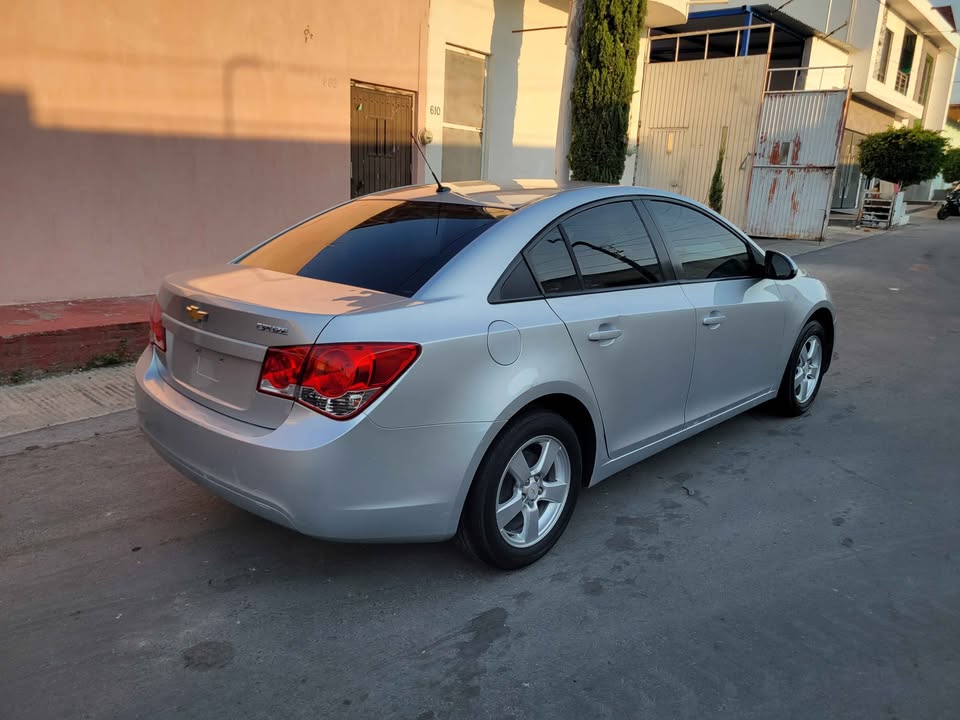 Chevrolet Cruze 2012