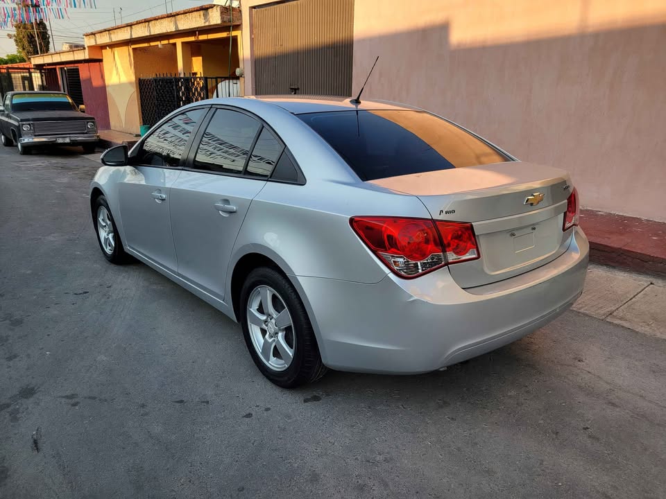 Chevrolet Cruze 2012