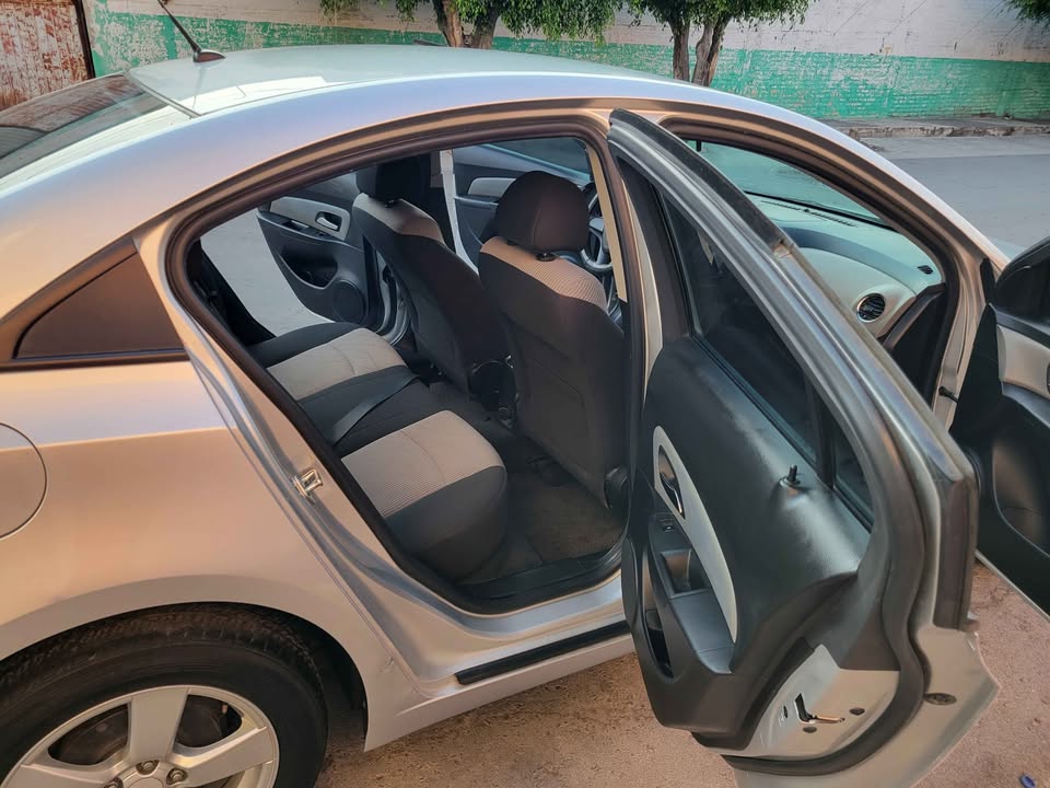 Chevrolet Cruze 2012