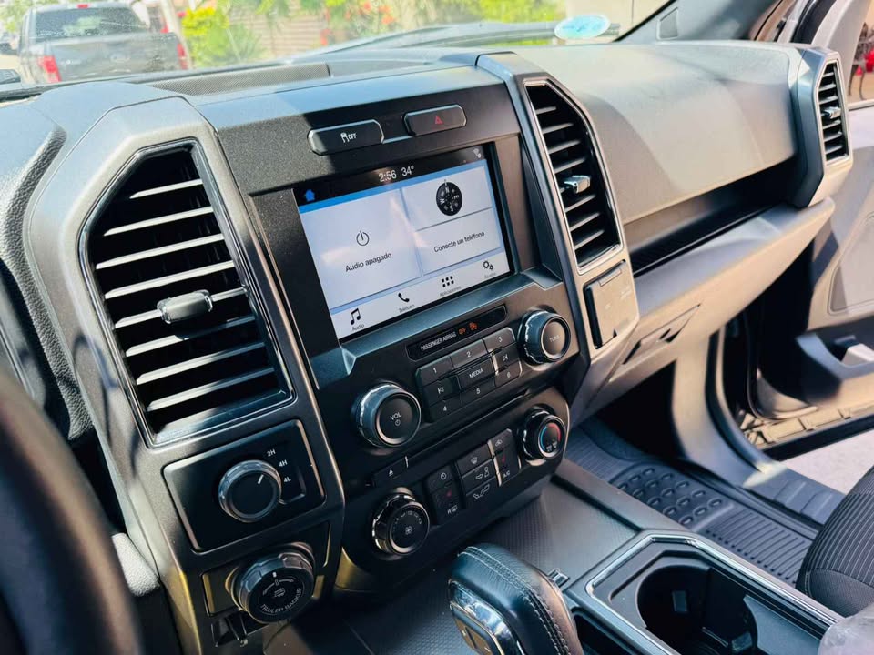LOBO 2017 4×4 XLT
