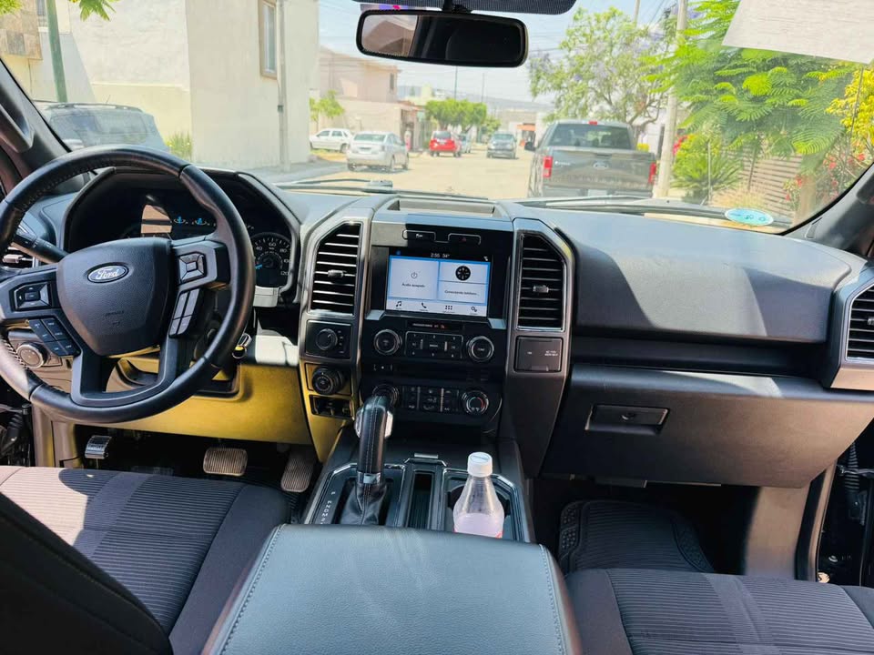LOBO 2017 4×4 XLT