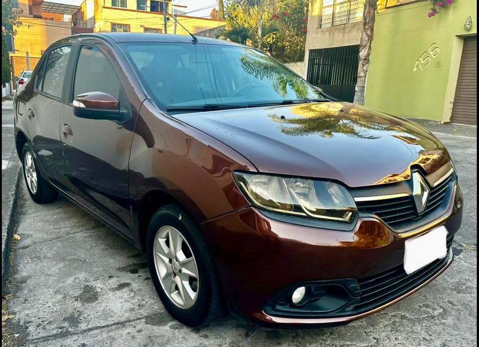 RENAULT LOGAN 2015
