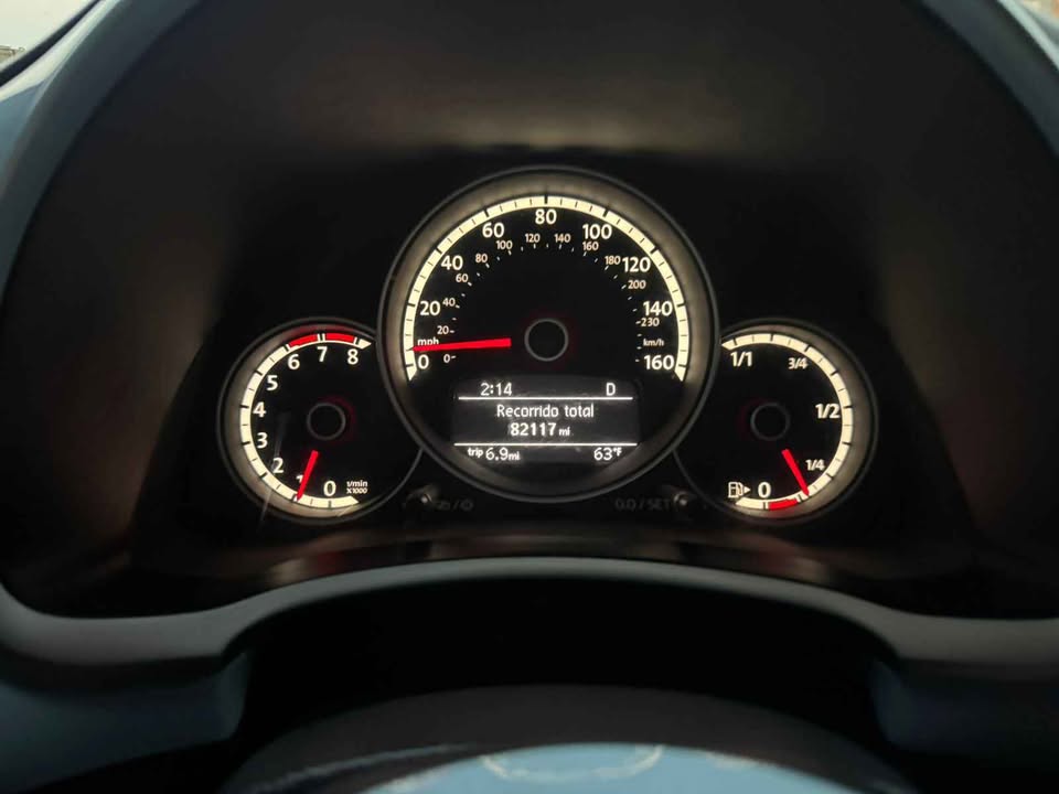 NEW BEETLE 2013 HERMOSO