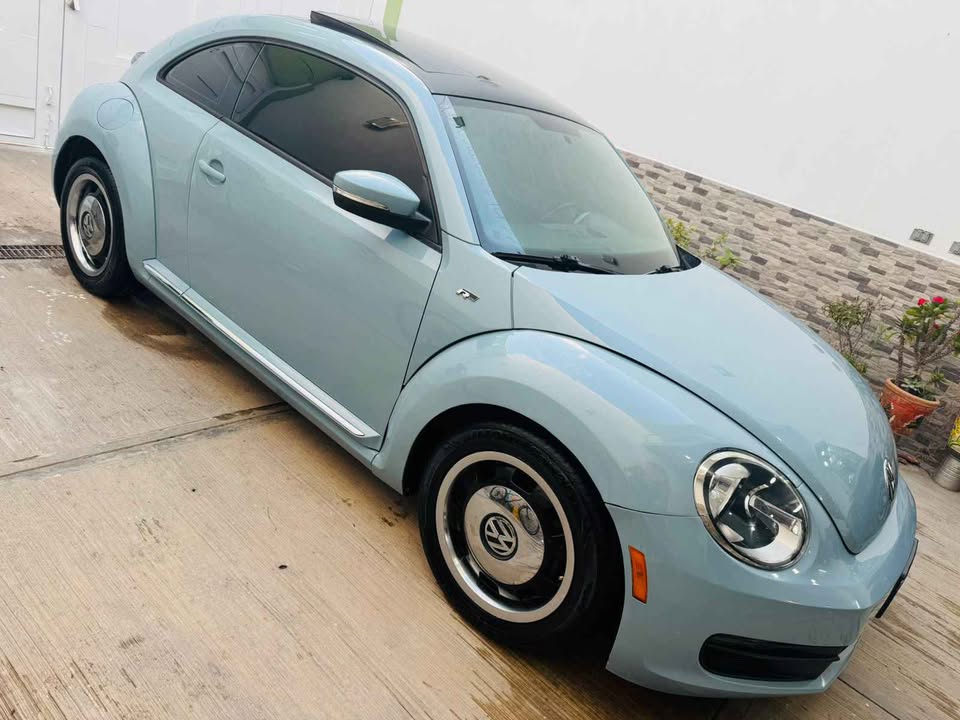 NEW BEETLE 2013 HERMOSO