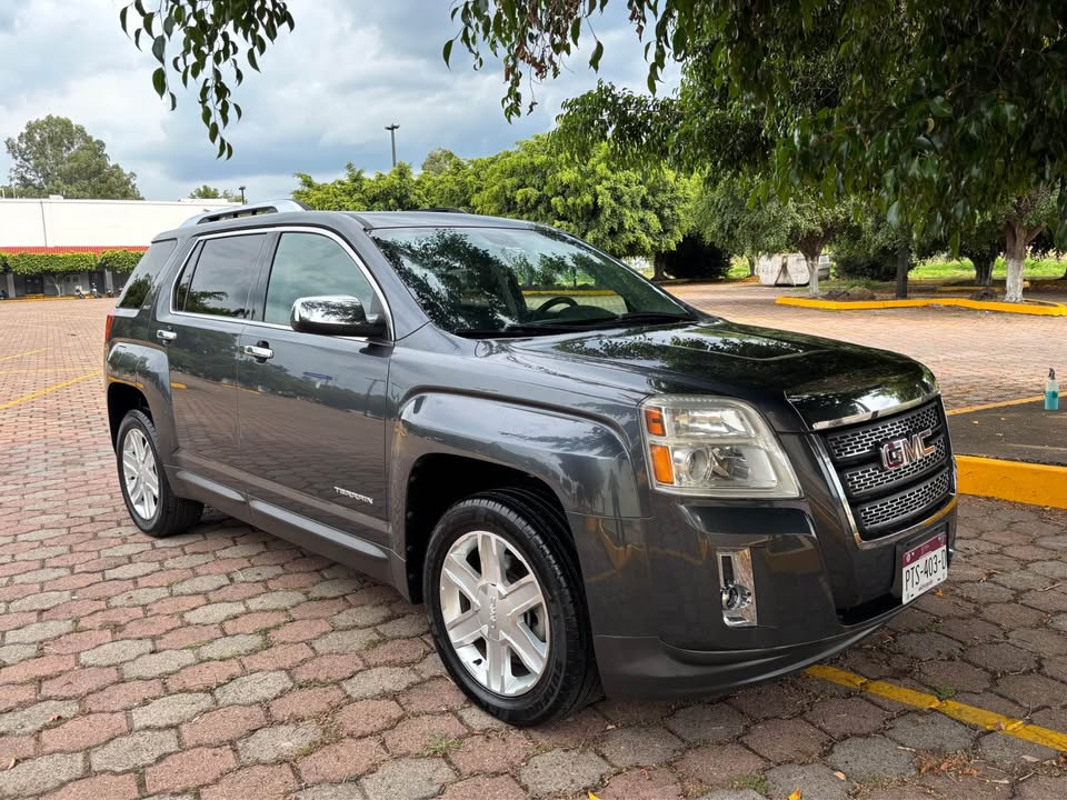 GMC – TERRAIN SLT – 2010