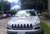 BONITA JEEP CHEROKE 2015