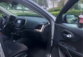 BONITA JEEP CHEROKE 2015