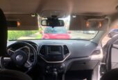 BONITA JEEP CHEROKE 2015