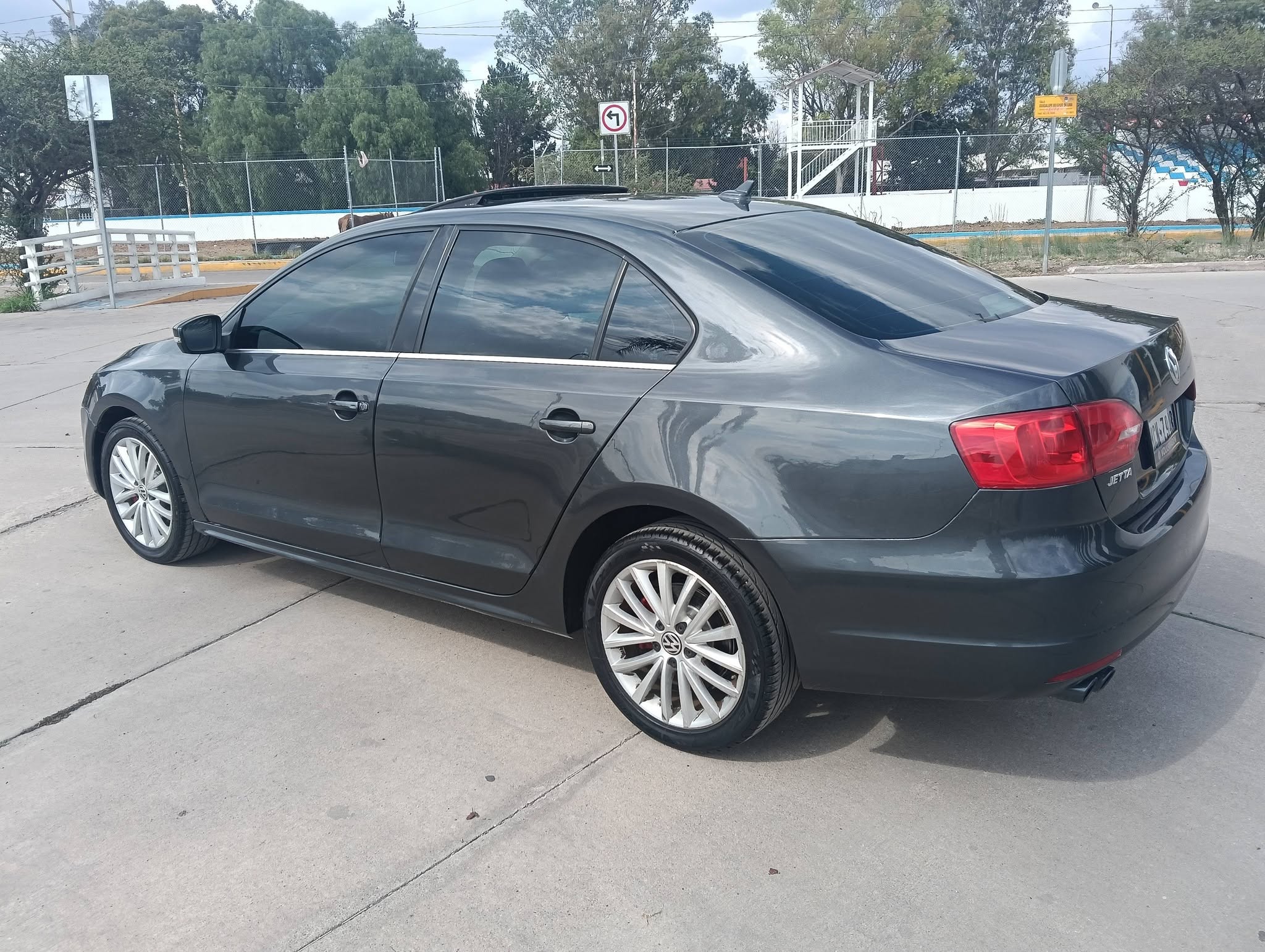 BONITO JETTA SEL MK6 2011 AMERICANO SIN LEGALIZAR