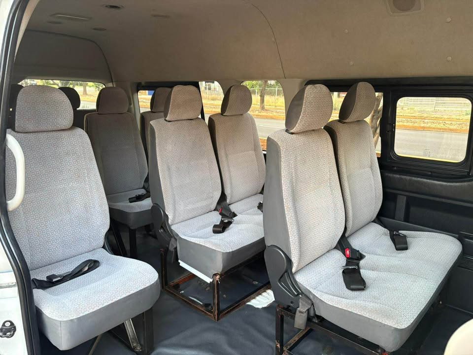 Toyota Hiace 2018 | 15 pasajeros