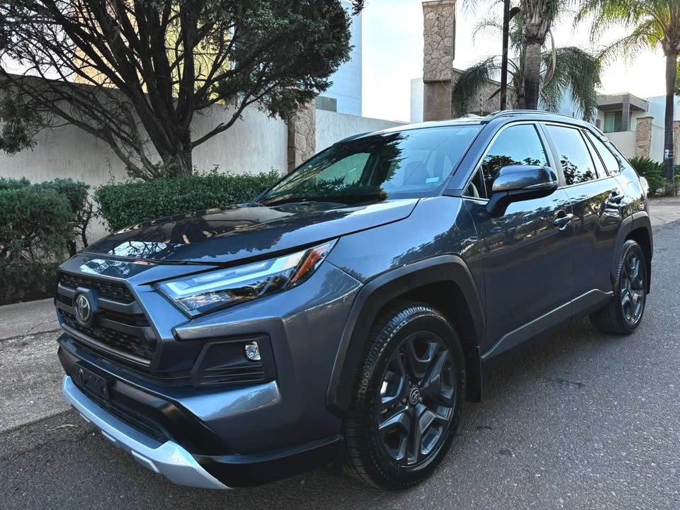Toyota Rav4 Adventure AWD gris 2022