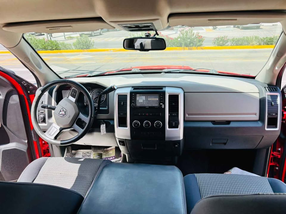 DODGE RAM 2010