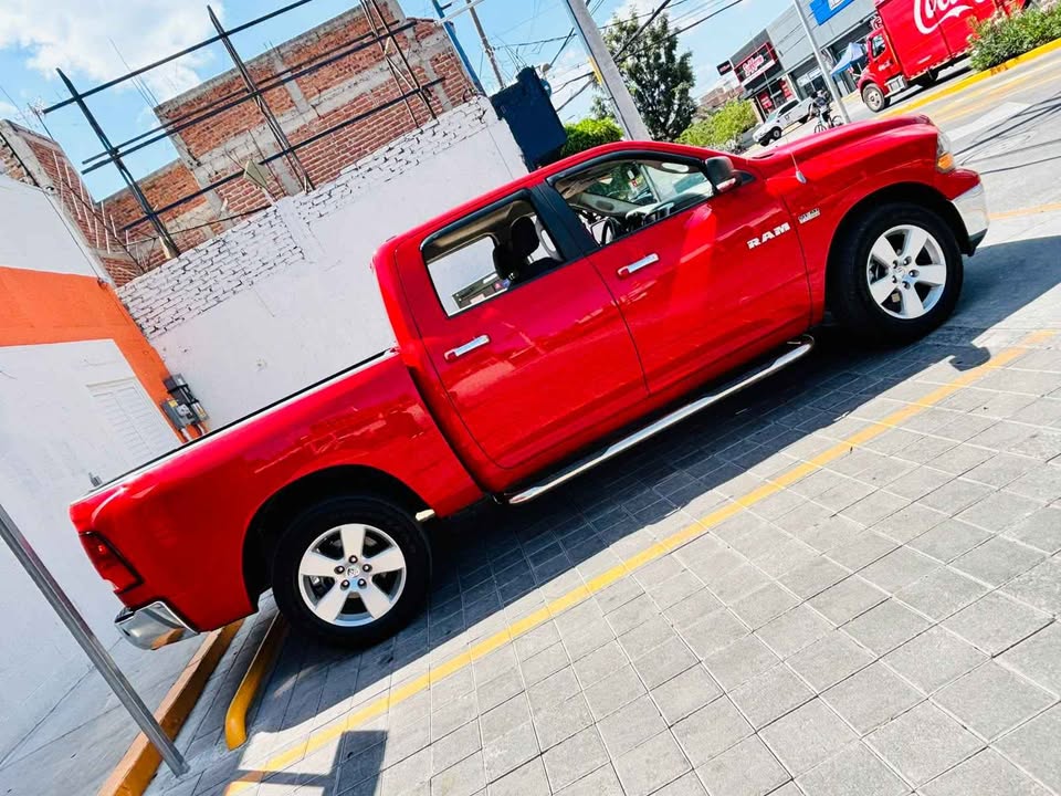 DODGE RAM 2010