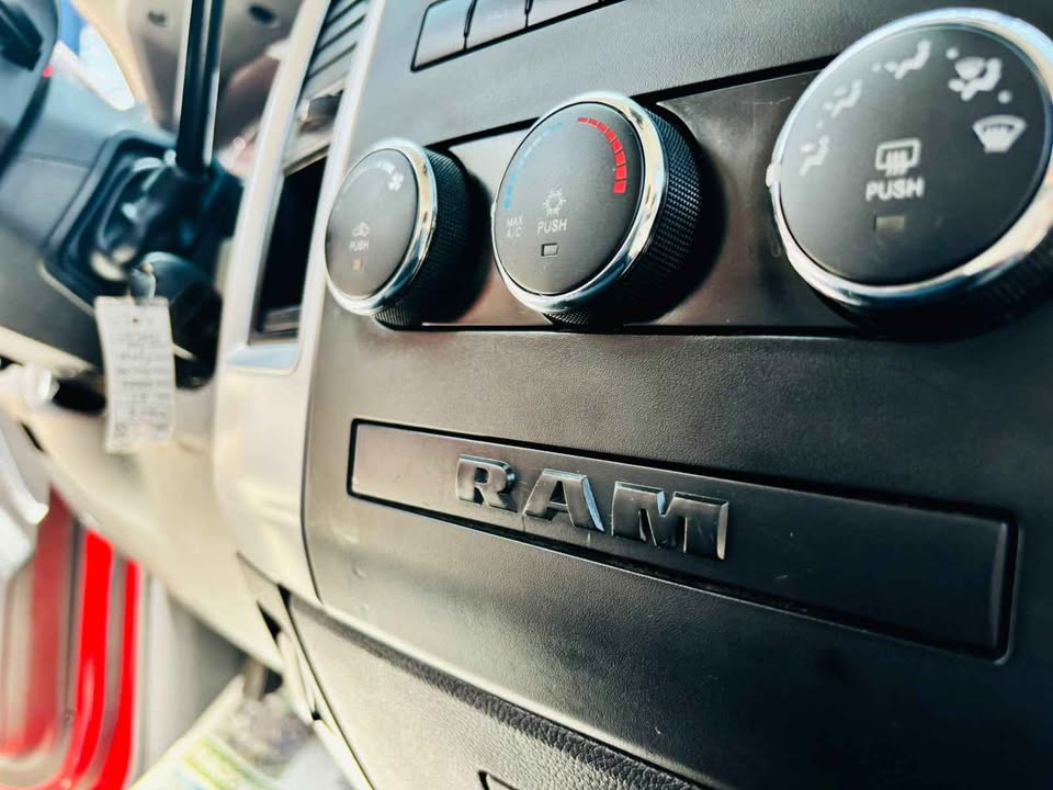 DODGE RAM 2010