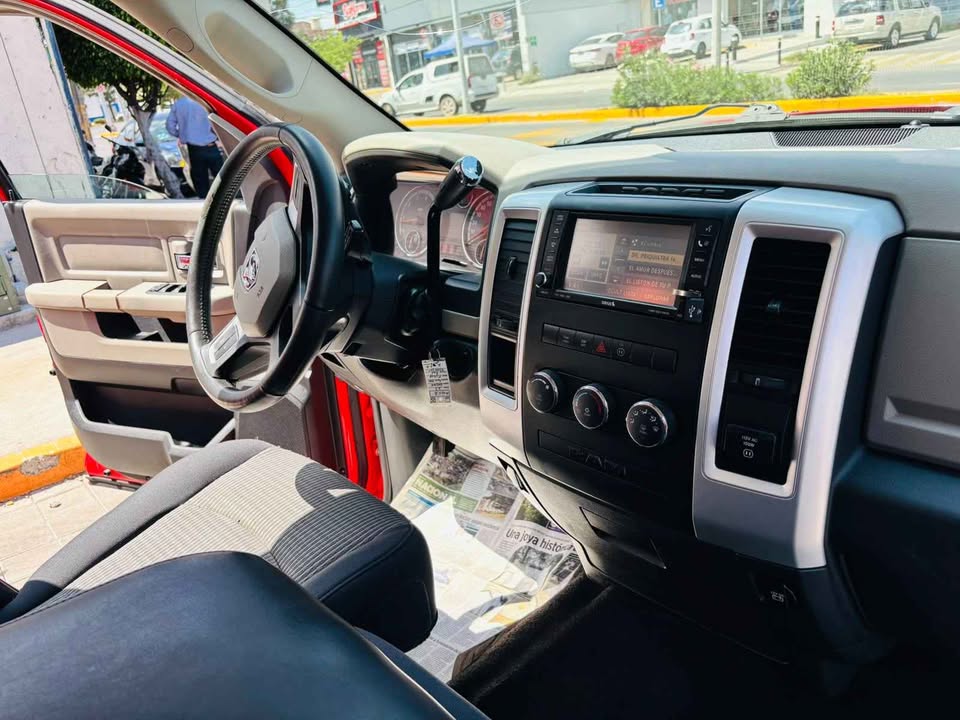 DODGE RAM 2010