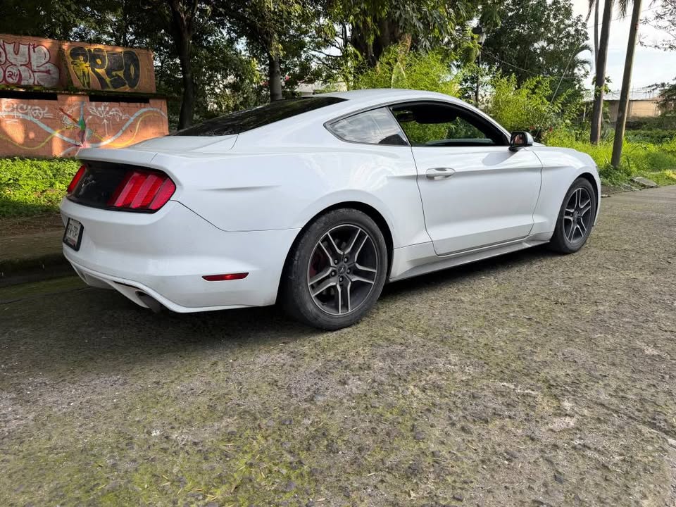 Ford Mustang 2016