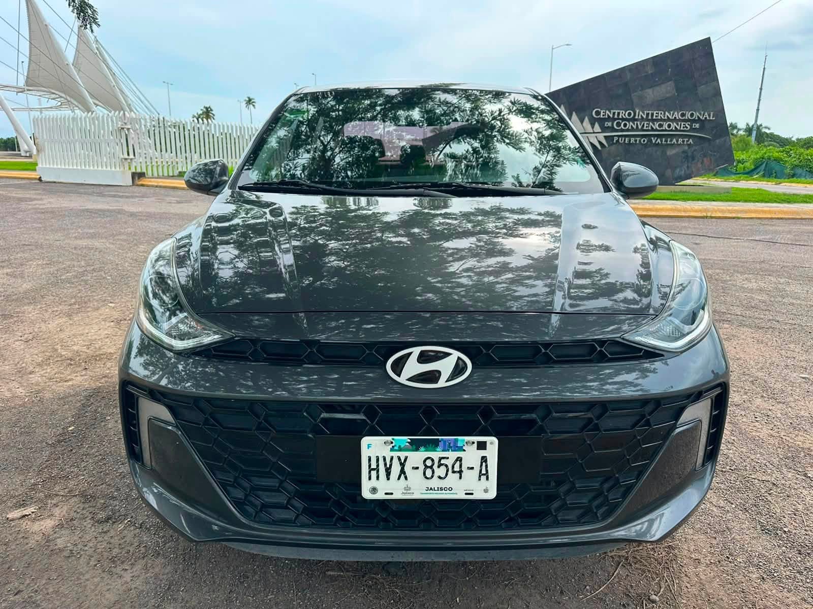 HYUNDAI GRAND i10 GLS 2024 AUTOMÁTICO